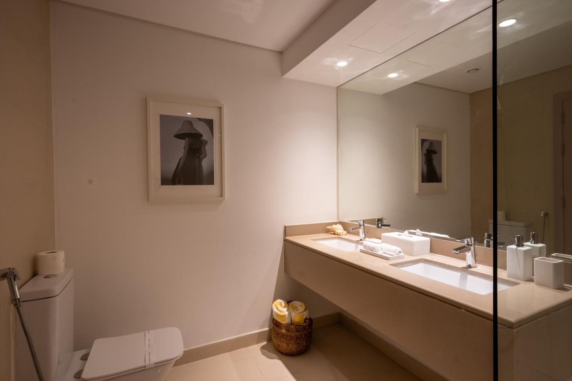 Otolo Homes On Yas Island With Complimentary Yas Theme Park Tickets Abu Dhabi