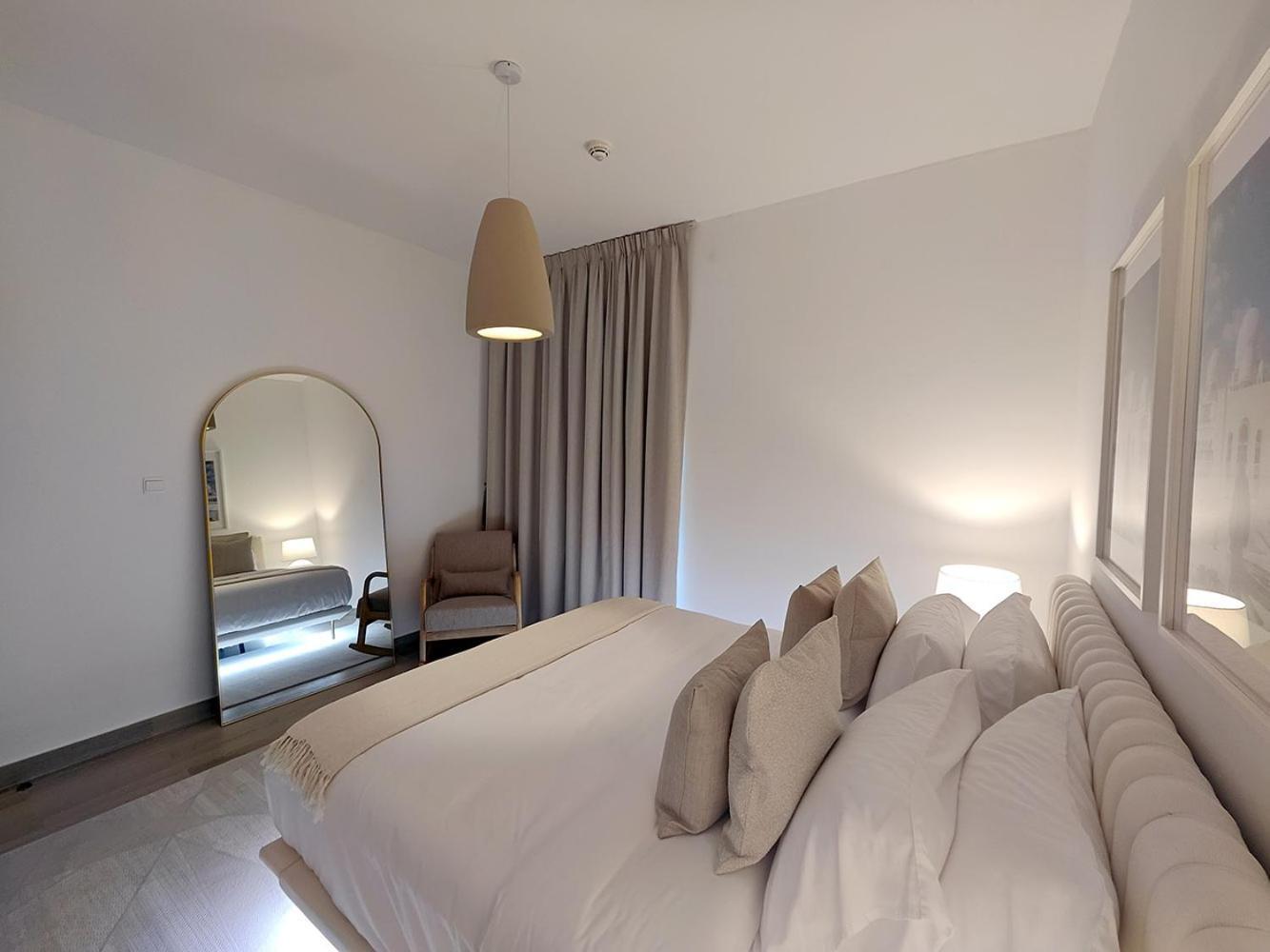 Otolo Homes On Yas Island With Complimentary Yas Theme Park Tickets * Abu Dhabi