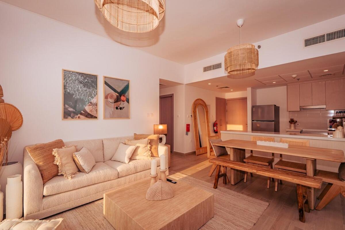 Appartement Otolo Homes On Yas Island With Complimentary Yas Theme Park Tickets