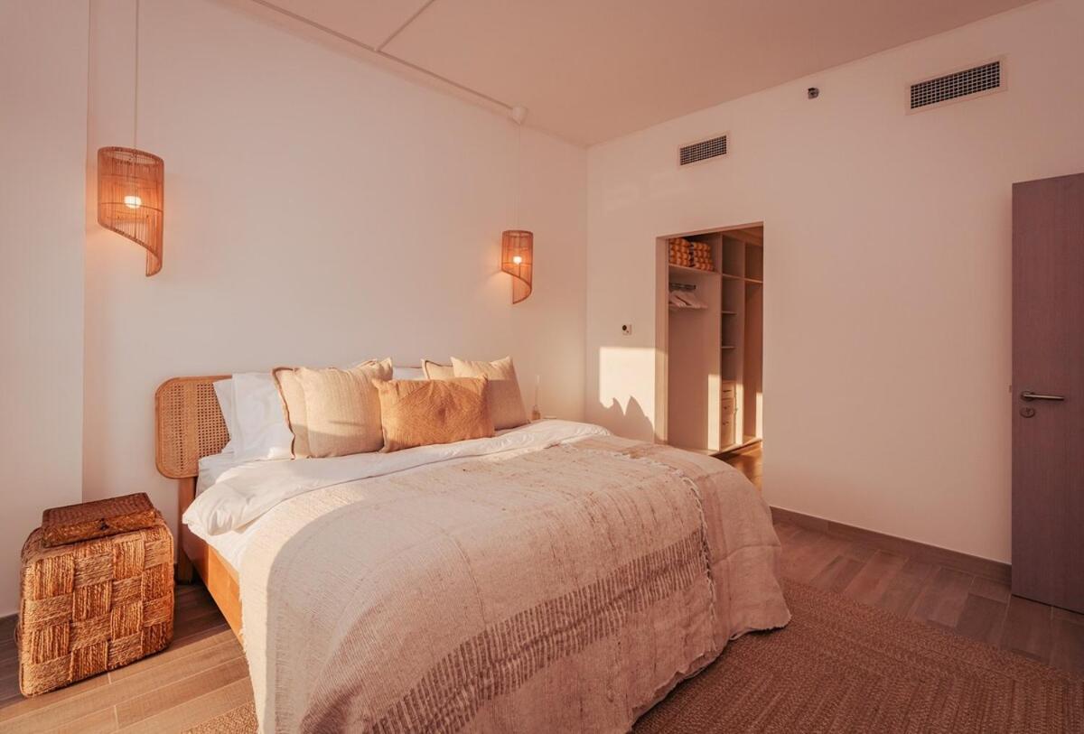 Appartement Otolo Homes On Yas Island With Complimentary Yas Theme Park Tickets Abu Dhabi